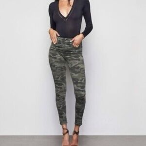 Good American Green Camo Skinny Pants